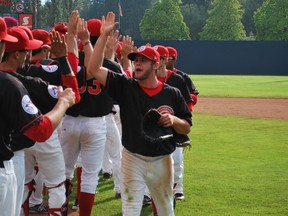 A dirty Chaz Frank is very good at the high fives