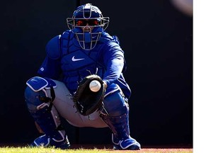 Blue Jays catcher Dioner Navarro is adept at noticing the habits of a hitter in the batter's box. (Frank Gunn, Canadian Press)