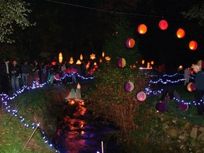streamside-night-lanterns