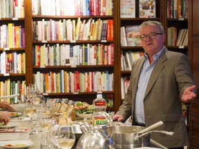 VANCOUVER,BC:OCTOBER 7, 2014 -- Ian Hemphill speaks while promoting his new book on herbs and spices at Barbara-Jo's Cookbooks in Vancouver, BC, October, 7, 2014. (Richard Lam/PNG) (For Mia Stansby) 00032221A [PNG Merlin Archive]