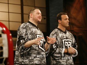 Ian Andrew Bell (l) and Bret Hedican, pitching RosterBot on Dragon's Den.
