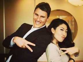 Mayor Gregor Robertson and pop star Wanting Qu are reportedly dating.