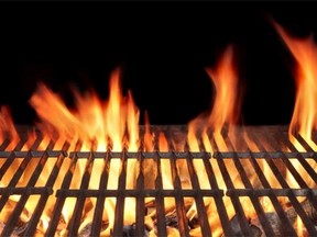 A hot grill can create carcinogenic compounds in meat. The good news is that the effects of these compounds can be countered by eating plenty of citrus fruits, berries, tea, herbs and even drinking wine.