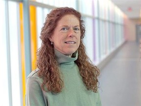 Molecular scientist Elizabeth Simpson.