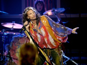 Steven Tyler performs onstage during "American Idol" XIV Grand Finale at Dolby Theatre on May 13, 2015 in Hollywood, California.  (Photo by Kevork Djansezian/Getty Images)