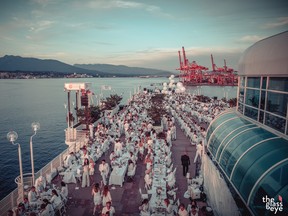 Diner en Blanc at Canada Place. Image by The Glass Eye (link below)