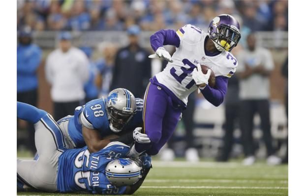 Bridgewater, Peterson help Vikings roar past Lions 28-19