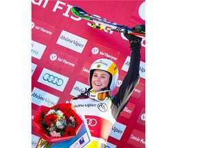 Whistler's Marielle Thompson held off Sweden’s Anna Holmlund to win gold Sunday in the women’s skicross World Cup.