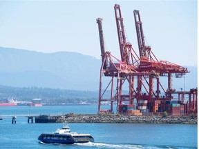 Cargo volume at Port Metro Vancouver remained steady in 2015 at 138 million tonnes, as declines were offset by increases in the container, potash, and grain and agri-product industries.