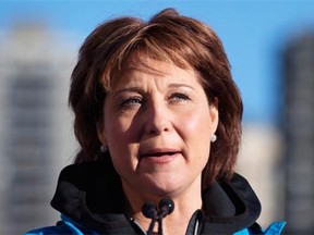 The B.C. government is investing $3 million in advanced genome sequencing research to customize treatment for thousands of new patients suffering from advanced cancer.