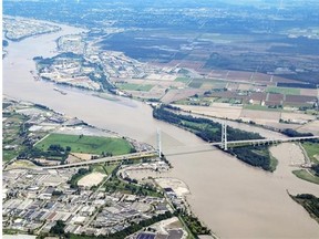 Rendering of a proposal for a bridge to be built over the George Massey Tunnel.