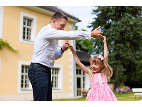 An annual  father-daughter dance creates a problem for a family when the dad is in the military.