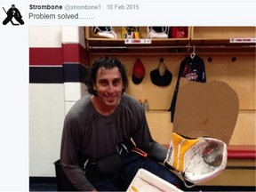 Current Florida Panthers star Roberto Luongo started endearing himself to fans via Twitter while he was on the goaltending hot seat for the Vancouver Canucks.