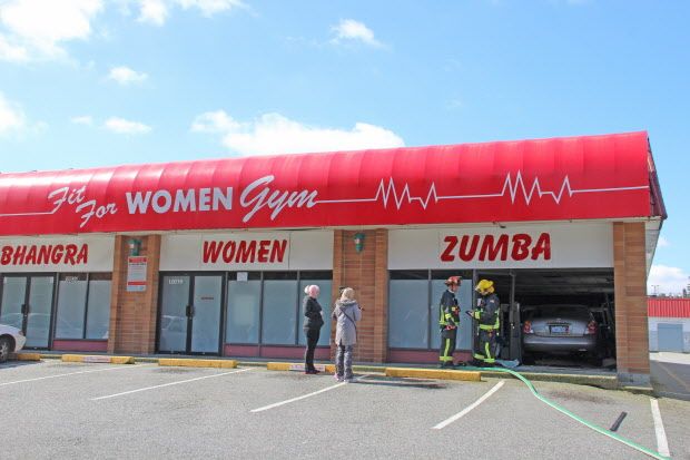 A Nissan Altima crashed right into the gym as the driver tried to park in front. No one inside the gym was injured. Driver and passenger are also ok [PNG Merlin Archive]