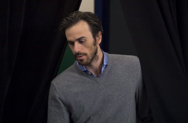 Vancouver Canucks goalie Ryan Miller (30) arrives for a news conference in Vancouver, B.C. Monday, April 11, 2016. 