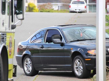 A man sitting in a BMW was shot at 86A Ave & 140th St just before 2:00 pm on April 4. The passenger window was shattered.  [PNG Merlin Archive]