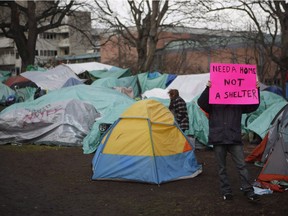 Four Victoria police officers were injured in a violent tent city arrest after they were assaulted by a man at the Burdett Street encampment Thursday evening. Three officers were sent to hospital for treatment while a fourth was treated at the scene.