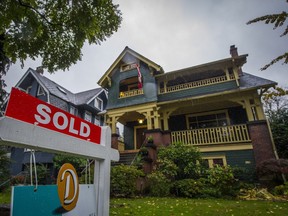 Chinese buyers are increasing their searches for Canadian properties.