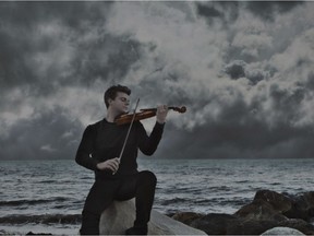 Young Chad Hoopes delivered a sweltering performance of Samuel Barbers Violin Concerto at the 2015/16 VSO season finale.