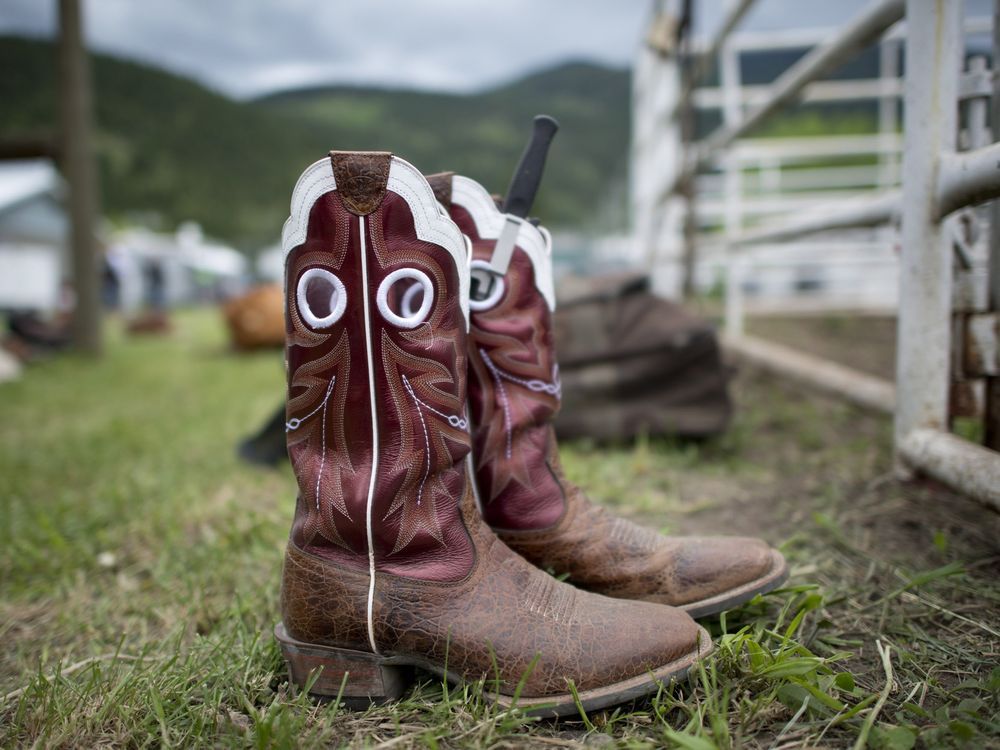 Men's Western Boots - Stampede Tack & Western Wear