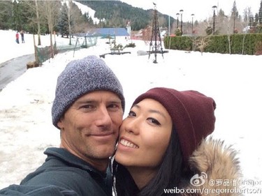 In 2015, Vancouver Mayor Gregor Robertson revealed more about his personal life with Chinese pop star Wanting Qu by posting a picture of the pair to Chinese social media site Weibo. He wrote to Wanting: "Happy Valentines Day sweetheart! I'm so lucky you fill my life with love and happiness. Thanks for making my family happy too!"