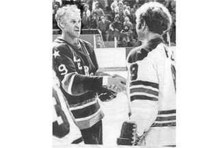 Hockey legend Gordie Howe, 48 at the time, shakes hands with Bobby Hull after a WHA game in Winnipeg in which Howe's Houston Aeros defeated the jets, May 6, 1977. (PHOTO: Vancouver Sun files) [PNG Merlin Archive]