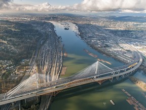 Lower the toll on the Port Mann until Pattullo Bridge is repaired, says letter writer.