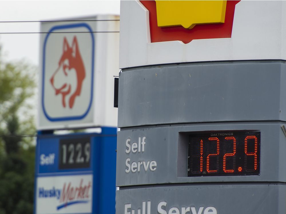 Canadians feel pain at the pump over gas prices Vancouver Sun