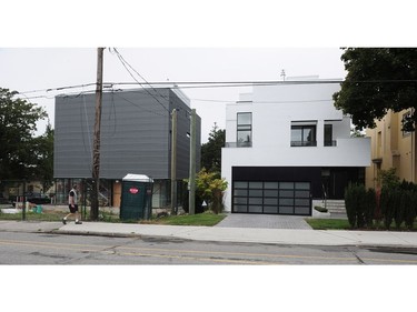 VANCOUVER, BC., August 3, 2016 -- A house under construction (l) on Alma and Point Grey Road which has been drawing some criticism from architecture buffs and neighbours, in Vancouver, BC., August 3, 2016.  (Nick Procaylo/PNG)   00044477A  [PNG Merlin Archive]