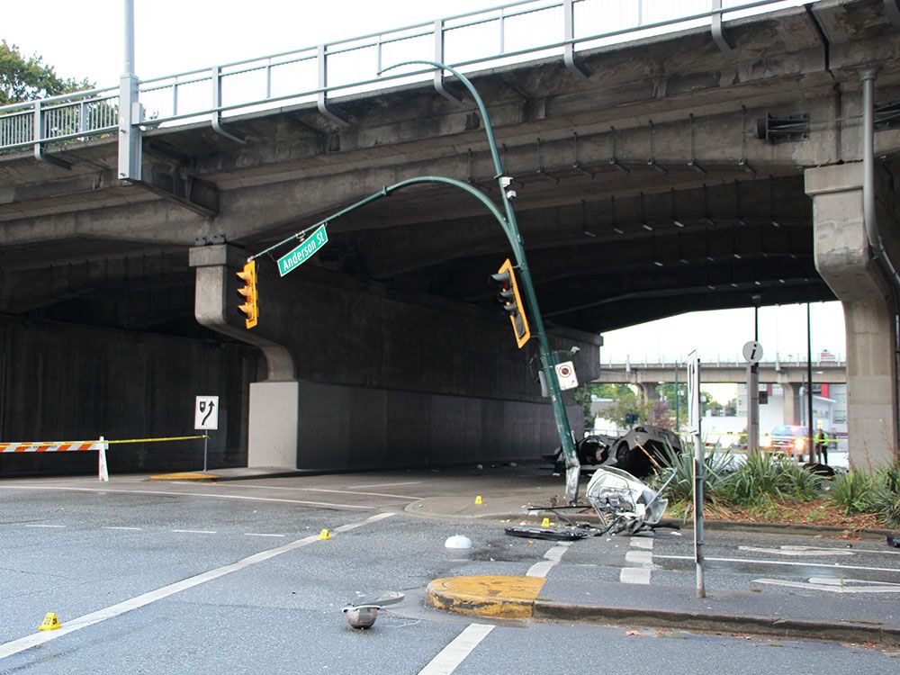 A white Toyota, reportedly likely travelling at an alarming speed, lost control and hit a pole at the entrance to Granville Island at about 4 a.m.