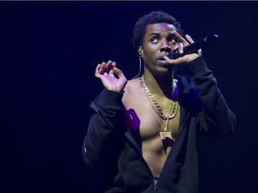 Roy Woods opens for Drake at Rogers Arena, Vancouver, September 17, 2016.