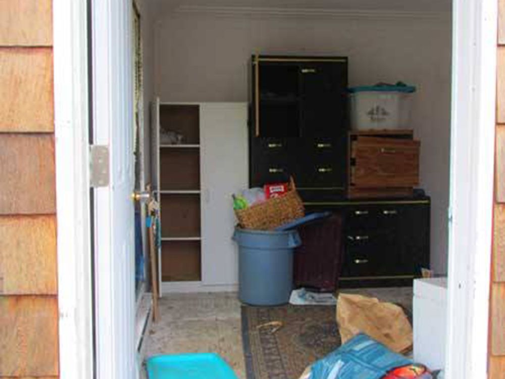 Vancouver Island pet food bank seeks to shed effects of recent robbery Vancouver Sun