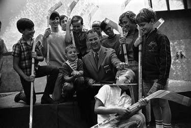 Hockey player Gordie Howe at Dad and Lad night at the Bayshore Inn. July 20, 1970.