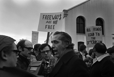 The Georgia North viaduct opens and a crowd of protesters confront Mayor Tom Campbell. January 9, 1972.