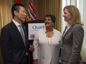 Jianyuan Sha (left), the general manager of GuangFa HK investment (GF Securities), Karimah Es Sabar, CEO of Quark Venture Inc., and Nancy Harrison, CEO of Methylation Sciences Inc., at a news conference announcing a venture fund dedicated to investing in a portfolio of biotechnology and science companies in Canada and globally.