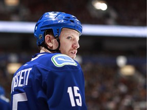 Vancouver Canucks forward Derek Dorsett is set to undergo neck surgery, the club announced Monday.