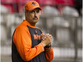 VANCOUVER October 22 2016.  BC Lions Defensive Line Coach Robin Ross watches his players warm up prior to playing the Edmonton Eskimos in a regular season CFL football game at BC Place, Vancouver, October 22 2016.  ( Gerry Kahrmann  /  PNG staff photo)  ( Prov / Sun Sports ) 00045818A  [PNG Merlin Archive]