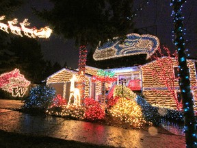 A Kirkland, Wash. resident’s Seahawk-themed Christmas-light display drew complaints by some neighbors last year about traffic, noise and flashing lights — 175,000 of them — from Thanksgiving through Christmas.
