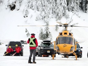 North Shore search and rescue team members in action on December 27, 2016.