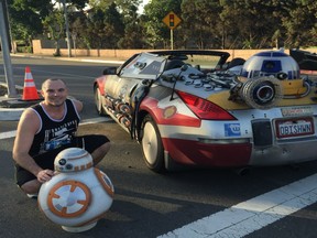 Baxter Bayer, who stages the annual Big Elf Run and Easter Fun Run in Vancouver, went to Disneyland on the weekend to take part in the RunDisney Star Wars Half Marathon. He was a force on the California course!