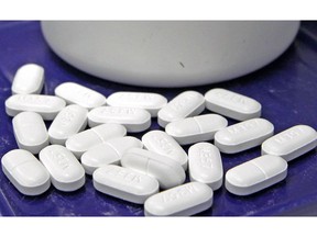 A 2009 study on Canada's rising opioid prescription numbers revealed that few Canadian doctors know how to manage chronic pain. The study revealed that Canadian veterinary students received five times more instruction in pain management than medical students.