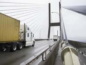 The Alex Fraser Bridge is undergoing emergency bridge maintenance today.