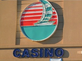 The Lake City Casino in Kelowna on Water Street next to the Grand Hotel in 2004. BRIAN SPROUT/PNG FILES