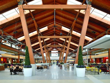 Commercial Wood Design Tsawwassen Mills, owned by Ivanhoe Cambridge and designed by Stantec Architecture, utilizes natural wood accompanied by an abundance of natural light to create a feeling of warmth and comfort for its patrons.