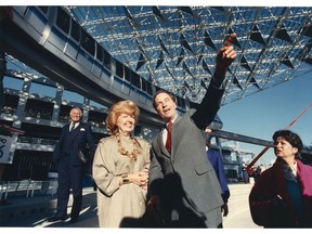 Grace McCarthy (left) with Premier Bill Bennett February 17, 1986 during the construction of Expo 86.