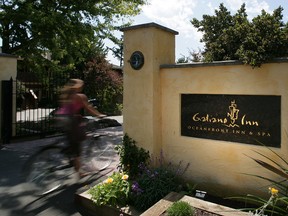 The Galiano Oceanfront Inn & Spa is one of many resort getaways offering deals at Like it Buy it.