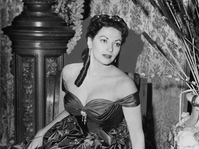 Vancouver-born actress Yvonne De Carlo on the set of the 1952 movie Scarlet Angel.