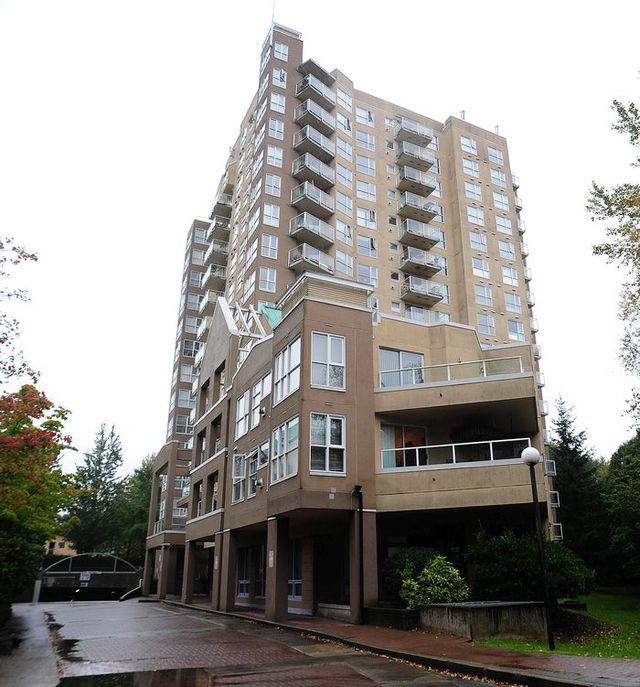 Balmoral Towers in Surrey, where six men were shot to death in a 15th-floor apartment — the ‘Surrey Six murders’ — in October 2007.