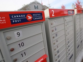 Two Lower Mainland men were arrested near Victoria when a vehicle search turned up several hundred pieces of mail that was addressed to recipients around Vancouver, Victoria and the Interior.
