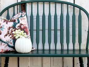 Bench seat in Cascadia by FAT Paint, a deep, rich green, inspired by the forest Photo: Debbie Reeves for The Home Front: Green house by Rebecca Keillor [PNG Merlin Archive]
PNG